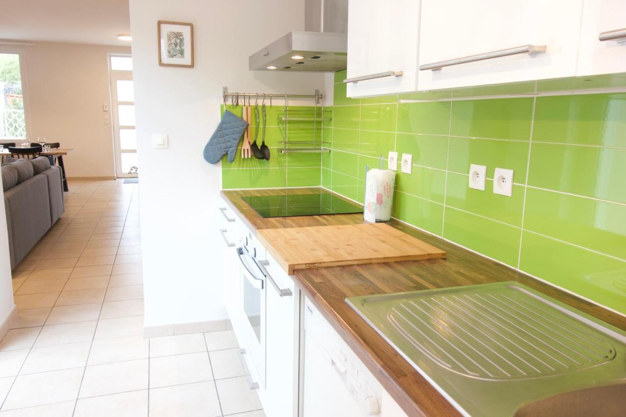 Charmante Maison Avec Piscine Quartier St James 몽뗄리마 외부 사진