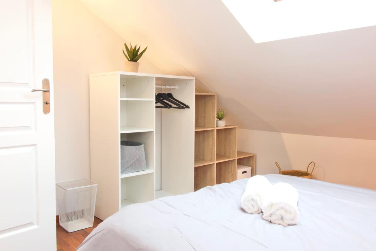 Charmante Maison Avec Piscine Quartier St James 몽뗄리마 외부 사진